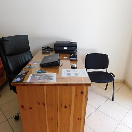 Poros TownTo Spiti Tis Eirinisアパートメント エクステリア 写真