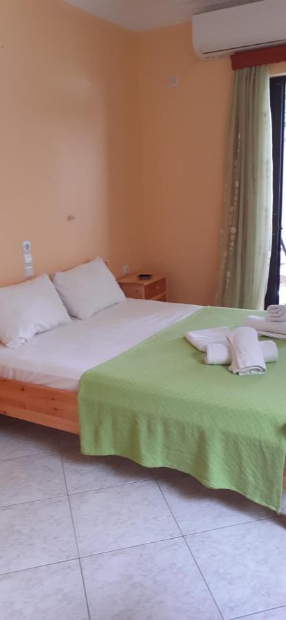 Poros TownTo Spiti Tis Eirinisアパートメント エクステリア 写真